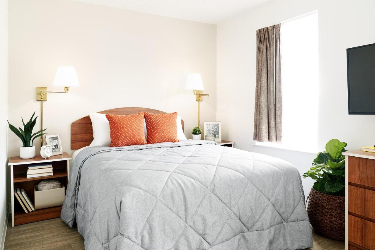 Intown Suites Extended Stay Louisville Ky - Airport Exterior photo